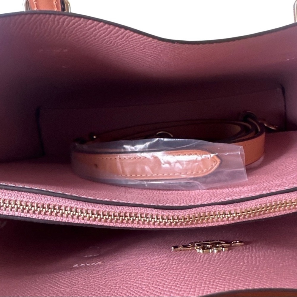 Coach Mollie Tote Bag 25 Powder Pink NWT - Picture 3 of 4